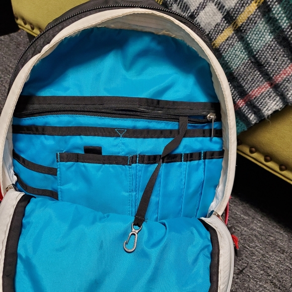 NOT FOR SALE- sold on another selling site - Picture 7 of 8